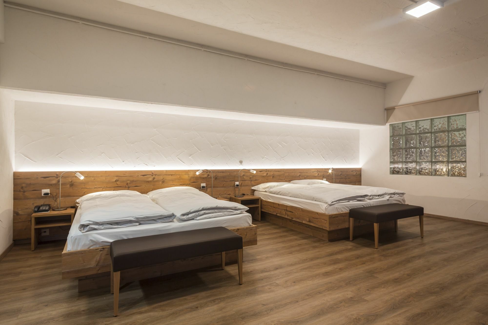 Zermatt Budget Rooms Ngoại thất bức ảnh